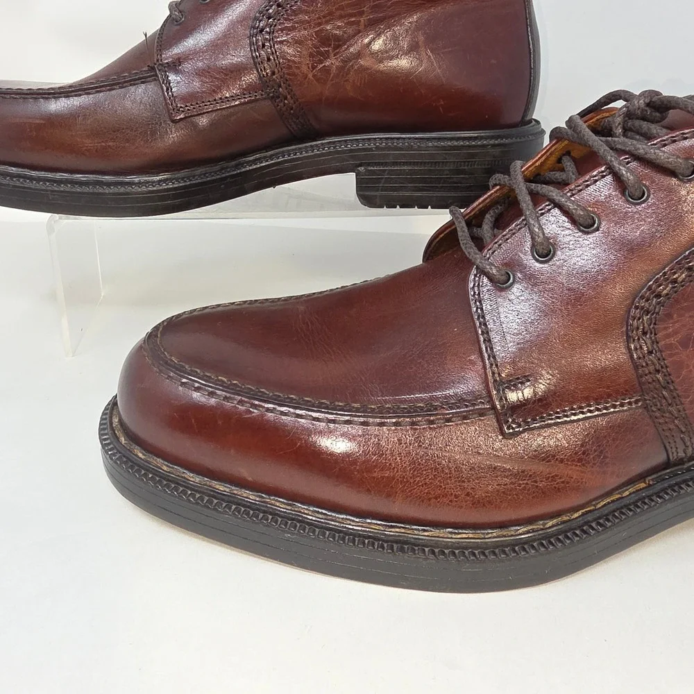 Johnston & Murphy ships from